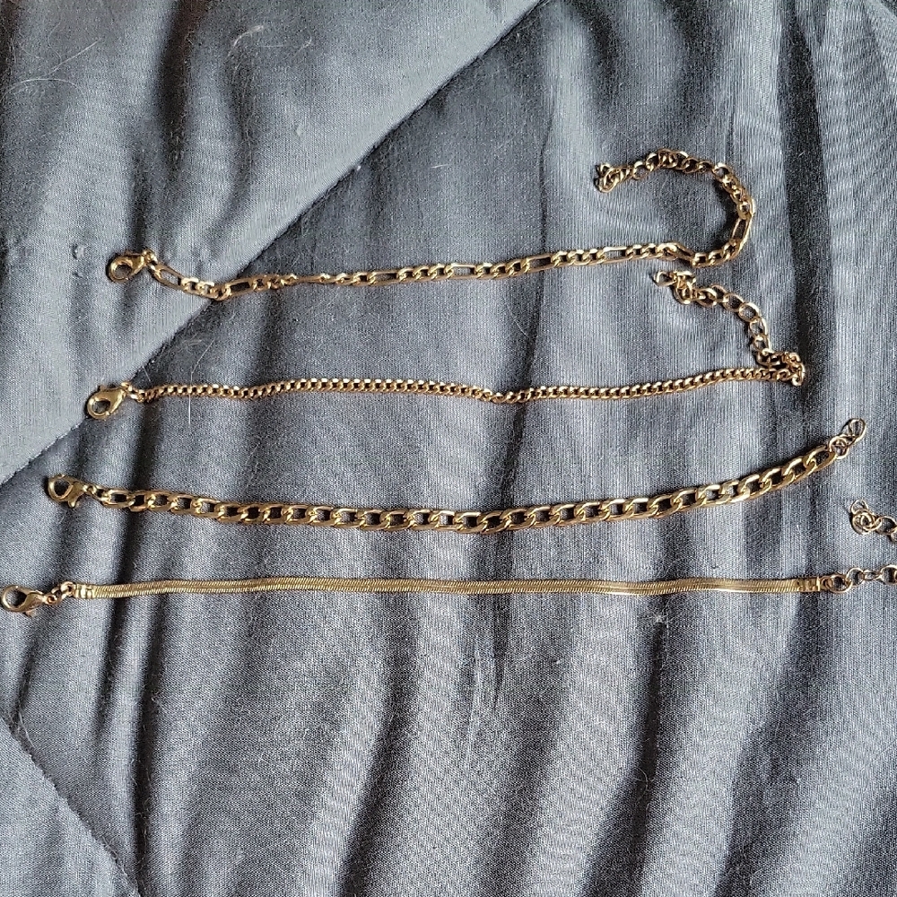 Stylish Gold Bracelet Set